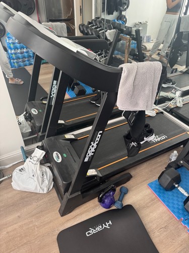 Body train black - body, treadmill